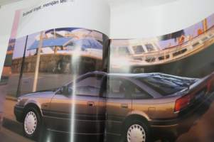 Mazda 626 Hatchback 5-ov. / Sedan 4-ov. / Sport Saloon 2-ov. 1990 -myyntiesite / sales brochure