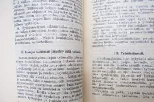 Metsänhakkuutöiden tehostaminen, 1943 -sota-aikainen pyrkimys tehostaa hakkuutöitä, kurssien ja opetuksen järjestelytyön opas