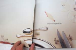 Mercedes-Benz - Striking ideas 2003