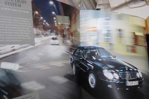 Mercedes-Benz - Striking ideas 2003