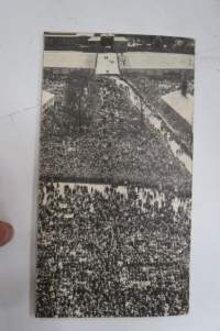 Sachsenhausen - keskitysleirin, sen toiminnan ja museon opaskirjanen v. 1967, englanninkielinen