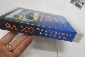 Nissan QX V6 tuotevideo 1995 -mainosvideo VHS / promoting video