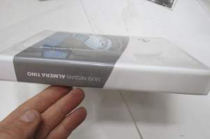 Nissan Almera Tino tuotevideo -mainosvideo VHS / promoting video
