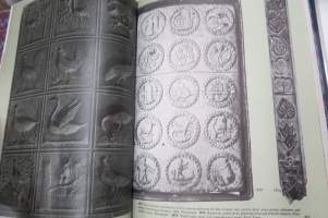 Treasury of American Design I-II - A Pictorial Survey of Popular Folk Arts -erittäin runsas kuvitus pohjois-amerikkalaisista käyttö- ja koriste-esineistä
