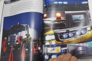 Scania  - laaja lisävarusteluettelo -myyntiesite / sales brochure