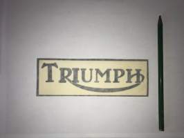 Triumph (musta) -tarra