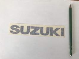 Suzuki (sininen) -tarra