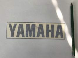 Yamaha (sininen) -tarra