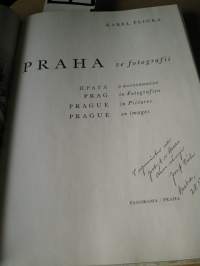 praha ve fiotografii.vakitan tarjous helposti paketti 19x36 x60 cm paino 35kg 5e.