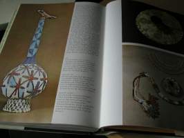 the world&#039;s. mythologyi in colourvakitan tarjous helposti paketti 19x36 x60 cm paino 35kg 5e.