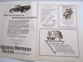 Suomen Kuvalehti 1926 nr 43, kansikuva Irma Hurstinen, Syysmanövereilla, Vuoksi ja luode - Suomen rannikolla, Erämaamatka pääkapungin porteilla, Uutiskuvia, ym.