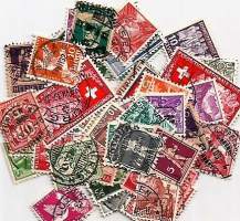 Sveitsiläisiä postimerkkejä  erä n 50 kpl  ulkomainen postimerkki