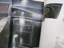 Mazda 626 Hatchback 5-ov. / Sedan 4-ov. / Sport Saloon 2-ov. 1990 -myyntiesite / sales brochure