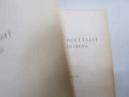 Oppikoulujen opettajat - läroverkslärarena 1955