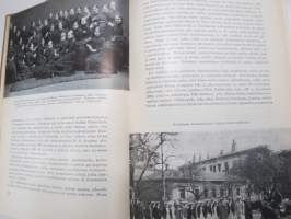 Tyttönormaalilyseon (Helsinki) matrikkeli I - koulun historia 1869-1919