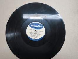 Scandia KS 277 Annikki Tähti ja Jaakko Salon orkesteri Hilpeä paimenlaulu / Kotiin kun saapuisin illoin - savikiekkoäänilevy / 78 rpm record