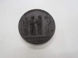 Museovirasto - Museiverket, Pro traditione patria C annos 1984 (Museotoimi 100 v.), nr 187 / 300, sign. TJ
