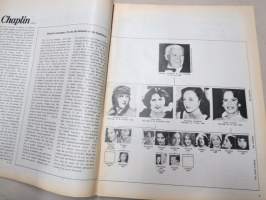 Elle 1971 nr 15 -muotilehti / mode magazine