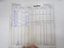 Esso - auton kirjanpito ja  Esso Test huoltoasemaluettelo 1.1.1974