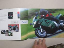 Triumph 2001 touring motorcycles / moottoripyörät - myyntiesite / sales brochure