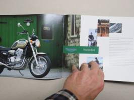 Triumph 2001 classic motorcycles / moottoripyörät - myyntiesite / sales brochure