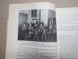 Jyväskylän lyseo 1858-1933 - historiikkeja,  muistelmia, elämäkertoja - lyseon oppilaat 1-2727 oppilasnumeroiden mukaan &amp; aakkosittain