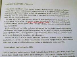 Tyttöjen käsityön opas