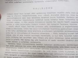 Hallbjörg -nimikirjoitus / signature - ohjelmatoimisto Siimes taiteilijaesittelyn kannessa