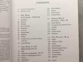 The armed forces of world war II - Uniforms, insignia &amp; organisation