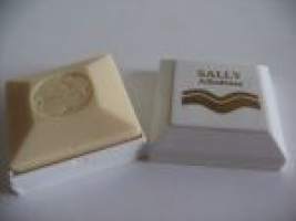 Sally Albatross - saippuakotelo muovia sisällä saippua käyttämätön 2x5x5 cm - mainoslahja