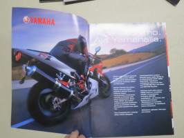 Yamaha 1999 Mallisto -myyntiesite / sales brochure