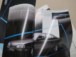 Opel Omega 1987 -myyntiesite / kansio / sales brochures