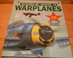 The Gatefold Book of World War II Warplanes