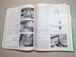 Volvo 240 Series (petrol) 1974 to 1988 1896cc, 2127 cc, 2316 cc - Haynes Owner´s Workshop Manual