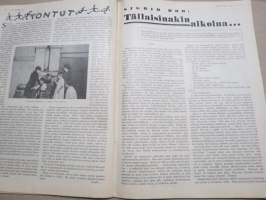 Kotiliesi 1933 nr 1, kansikuva Rudolf Koivu, Suuri kyntäjä, Uutta taide-teollisuutta, Miksette käyneet jouluna maalla?, Seinävaatteita, Eräs mestariemäntä, ym.