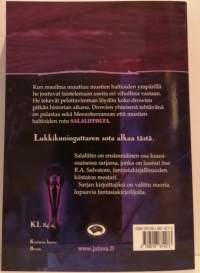 Salaliitto - Lukkikuningattaren sota osa 1