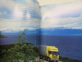 Scania - Voimaa ja sitkeyttä - kuorma-auto tuotantohyödykkeenä -myyntiesite / sales brochure