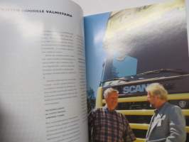 Scania - Voimaa ja sitkeyttä - kuorma-auto tuotantohyödykkeenä -myyntiesite / sales brochure