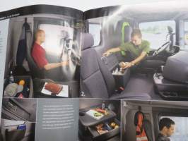 Scania - Ohjaamomallisto -myyntiesite / sales brochure
