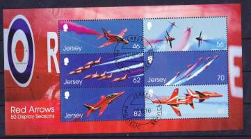 Jersey 2014 50th Display Season of Red Arrows -blokki. Loistoleimattu 10.06.2016 pienoisarkki, 2014. Punaiset Nuolet -taitolentoryhmän juhlajulkaisu