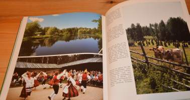 Suomi värikuvina