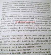 Miten elämä onnistuu  Psykologinen tutkielma elämänodotuksista ja  elämänsaavutuksista
