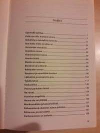 Mitä on miehellä mielessä, jokamiehen vitsikirja/ Joachim Readme. P.2006, toinen painos. Itselle iloksi tai  huumorimiehelle tuliainen.