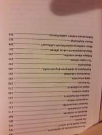 Mitä on miehellä mielessä, jokamiehen vitsikirja/ Joachim Readme. P.2006, toinen painos. Itselle iloksi tai  huumorimiehelle tuliainen.