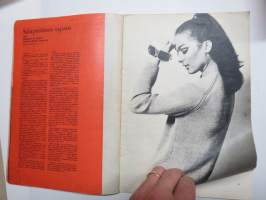 Virkkaus- ja neuletyöt 1968 nr 4 -handicrafts magazine