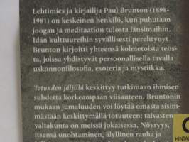 Totuuden jäljillä