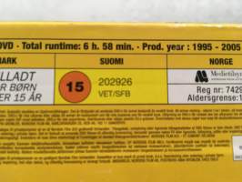 Bruce Willis Box - The Hostage (Panttivanki), Whole Ten Yards (Koko Potti 2), Bandits (Pankkirosvot),Four Rooms - (4-disc) DVD - elokuva (suom. txt)