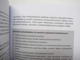 Vanhana tänään - Kohtaavatko tiedot, suositukset ja arkipäivän kokemukset toisensa ikääntyneiden ja vanhusten hidossa ja palveluissa