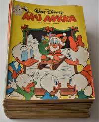 Aku Ankka 1-52 1984 + 52B Kaunotar ja Kulkuri