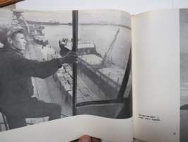 Петрозаводск - Petroskoi - Petrosavodsk 1972 -kuvateos - picture book